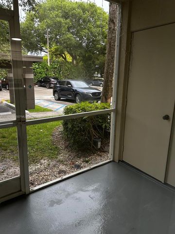 410 S Park Road 1-104, Hollywood, FL 33021