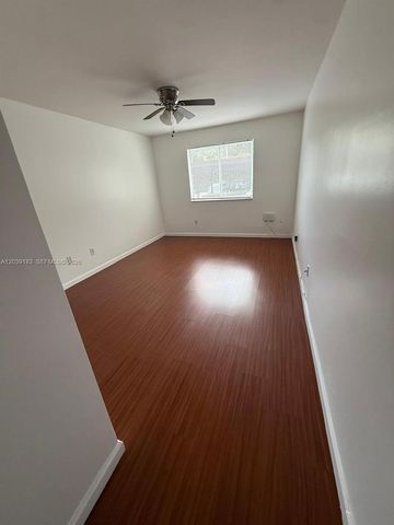 410 S Park Road 1-104, Hollywood, FL 33021