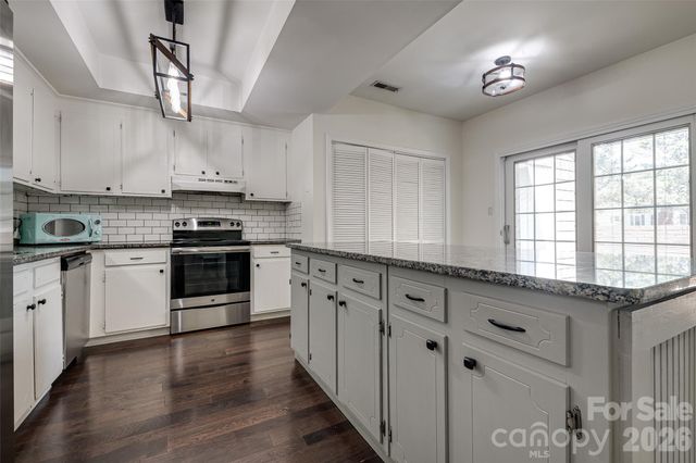 9235 N Vicksburg Park Court, Charlotte, NC 28210