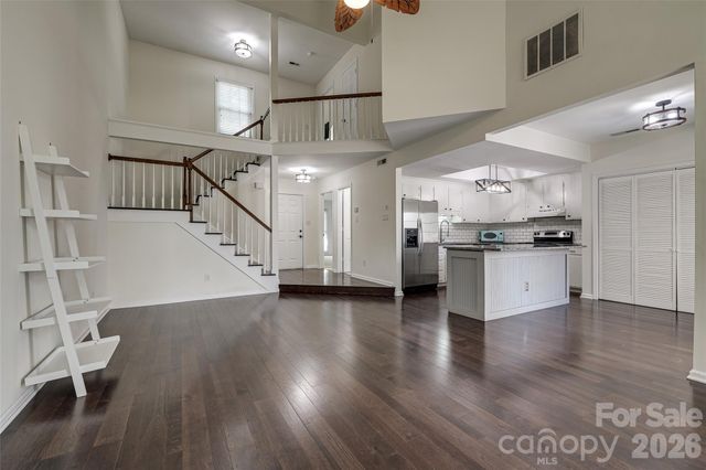 9235 N Vicksburg Park Court, Charlotte, NC 28210
