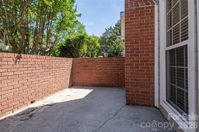 9235 N Vicksburg Park Court, Charlotte, NC 28210