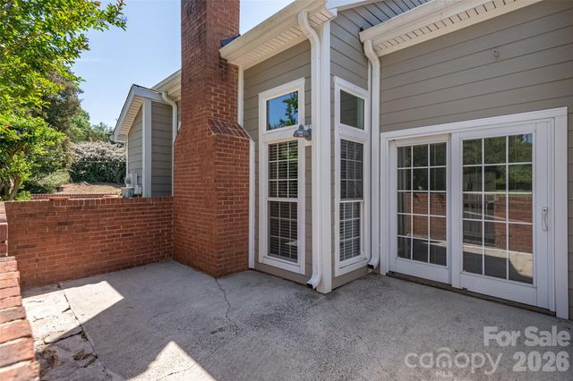 9235 N Vicksburg Park Court, Charlotte, NC 28210