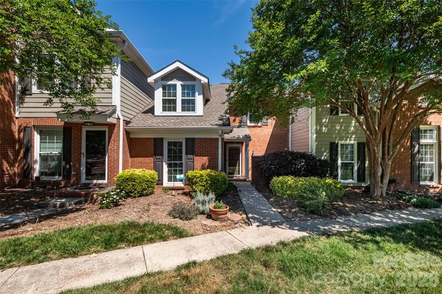 9235 N Vicksburg Park Court, Charlotte, NC 28210