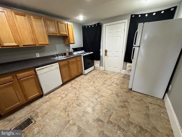1139 SARGEANT ST, Baltimore, MD 21223