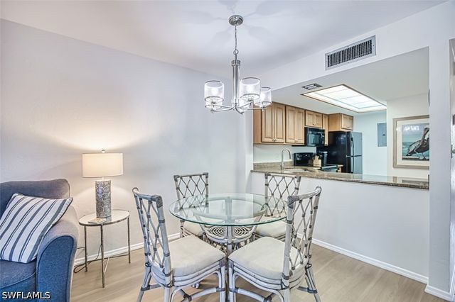600 Neapolitan WAY 153, Naples, FL 34103