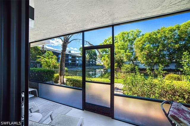 600 Neapolitan WAY 153, Naples, FL 34103