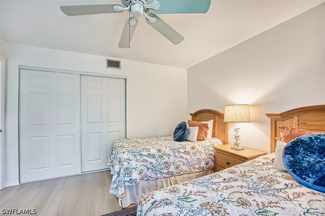 600 Neapolitan WAY 153, Naples, FL 34103