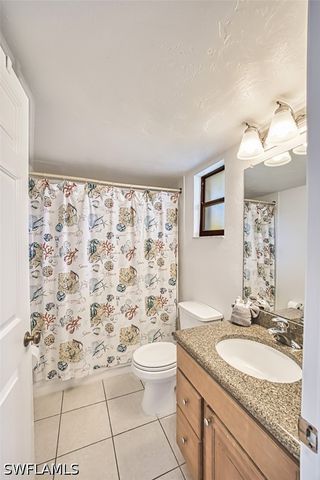 600 Neapolitan WAY 153, Naples, FL 34103