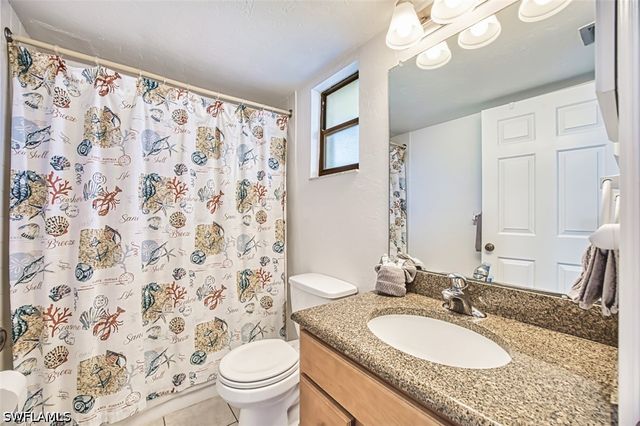 600 Neapolitan WAY 153, Naples, FL 34103
