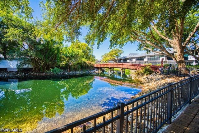 600 Neapolitan WAY 153, Naples, FL 34103