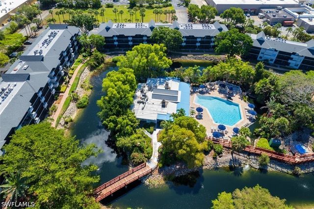 600 Neapolitan WAY 153, Naples, FL 34103