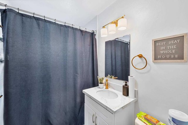5738 Meade, San Diego, CA 92115