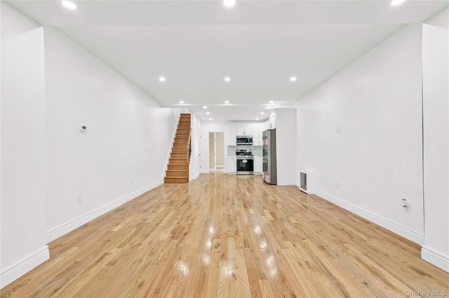 9558 113th Street, Richmond Hill S., NY 11419