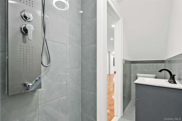 9558 113th Street, Richmond Hill S., NY 11419