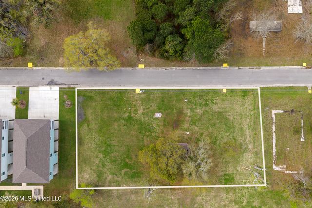 206 St Joseph Street, Waveland, MS 39576