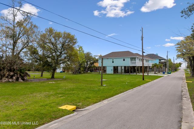 206 St Joseph Street, Waveland, MS 39576