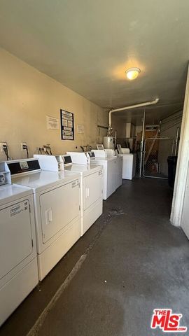 281 S Avenue 52, Los Angeles, CA 90042