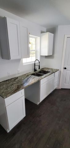 3940 County Road 2350, Pomona, MO 65789