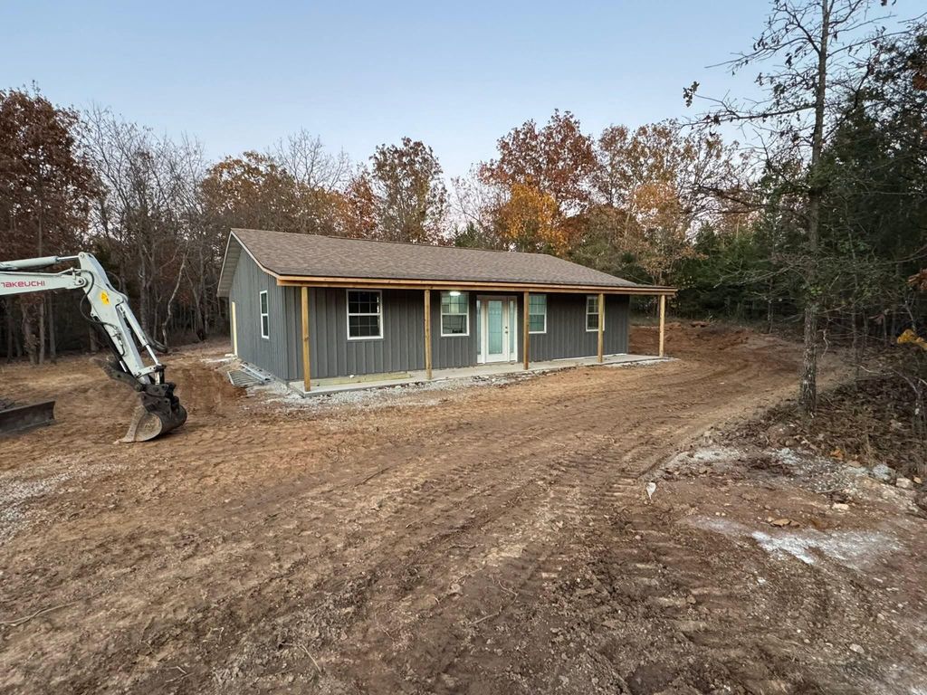 3940 County Road 2350, Pomona, MO 65789