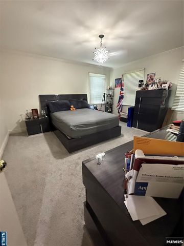 730 Floyd Street, Englewood Cliffs, NJ 07632