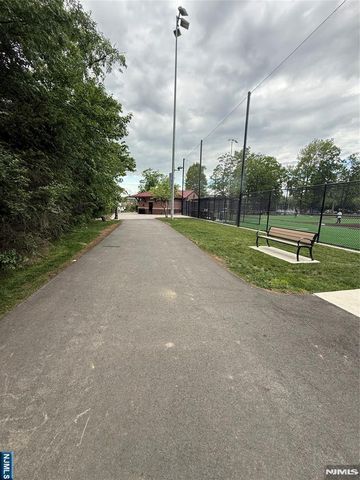 730 Floyd Street, Englewood Cliffs, NJ 07632