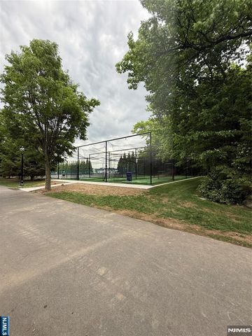 730 Floyd Street, Englewood Cliffs, NJ 07632