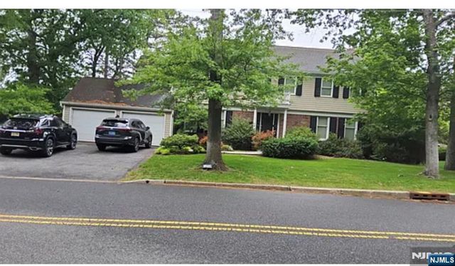 730 Floyd Street, Englewood Cliffs, NJ 07632