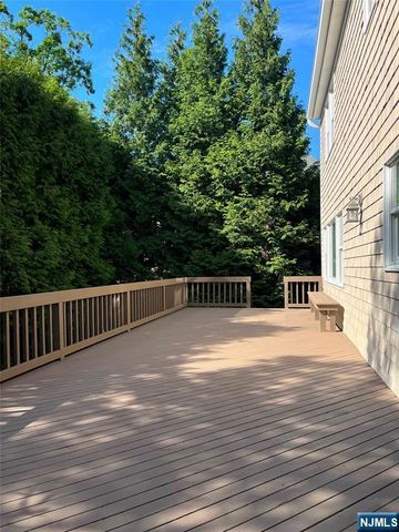 730 Floyd Street, Englewood Cliffs, NJ 07632