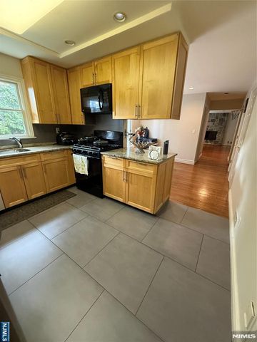 730 Floyd Street, Englewood Cliffs, NJ 07632
