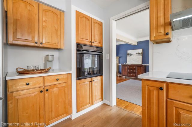 26028 Blossom Lane, Grosse Ile Township, MI 48138