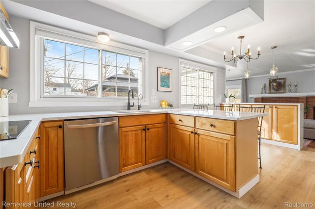 26028 Blossom Lane, Grosse Ile Township, MI 48138