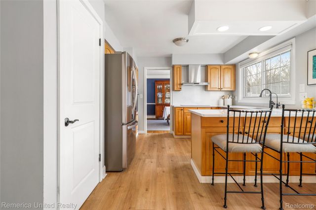 26028 Blossom Lane, Grosse Ile Township, MI 48138