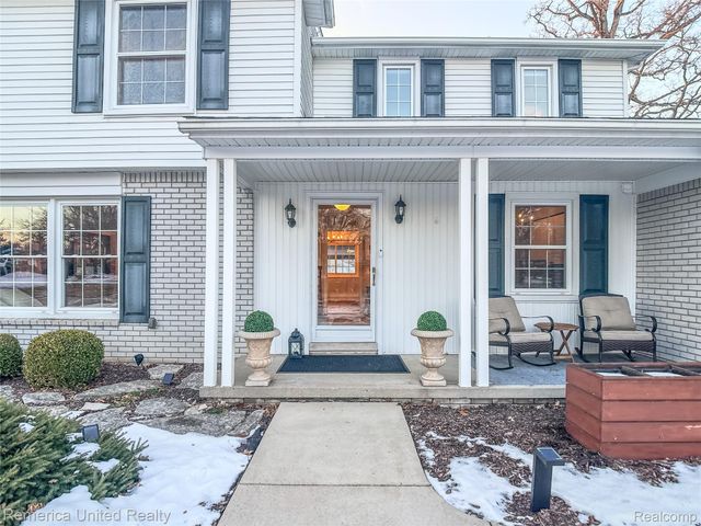 26028 Blossom Lane, Grosse Ile Township, MI 48138