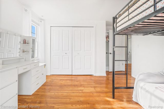 26028 Blossom Lane, Grosse Ile Township, MI 48138