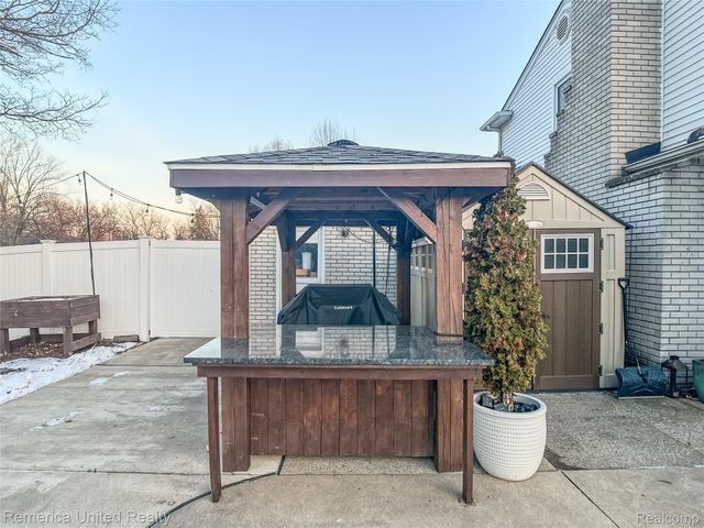 26028 Blossom Lane, Grosse Ile Township, MI 48138