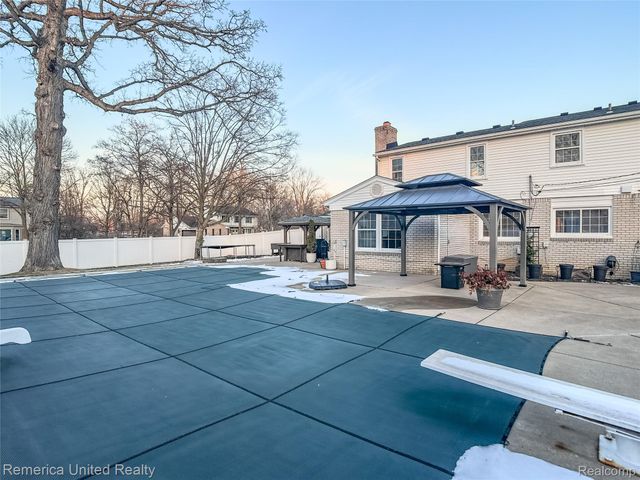 26028 Blossom Lane, Grosse Ile Township, MI 48138