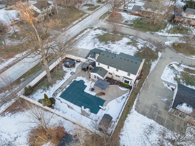 26028 Blossom Lane, Grosse Ile Township, MI 48138