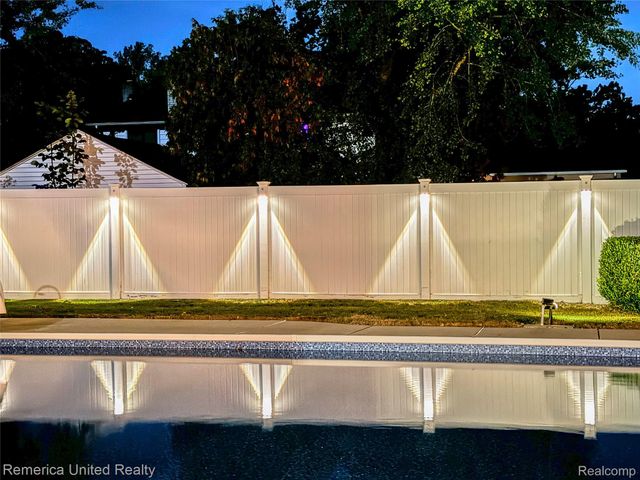 26028 Blossom Lane, Grosse Ile Township, MI 48138