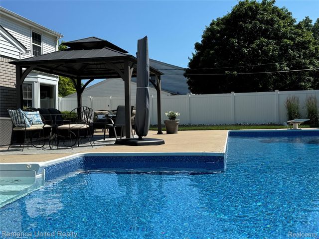 26028 Blossom Lane, Grosse Ile Township, MI 48138