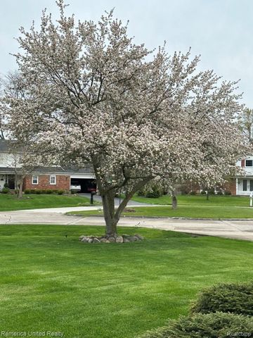 26028 Blossom Lane, Grosse Ile Township, MI 48138