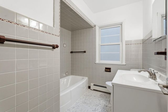 2748 NE Ulysses Street NE, Minneapolis, MN 55418
