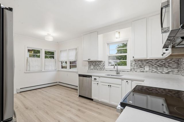 2748 NE Ulysses Street NE, Minneapolis, MN 55418