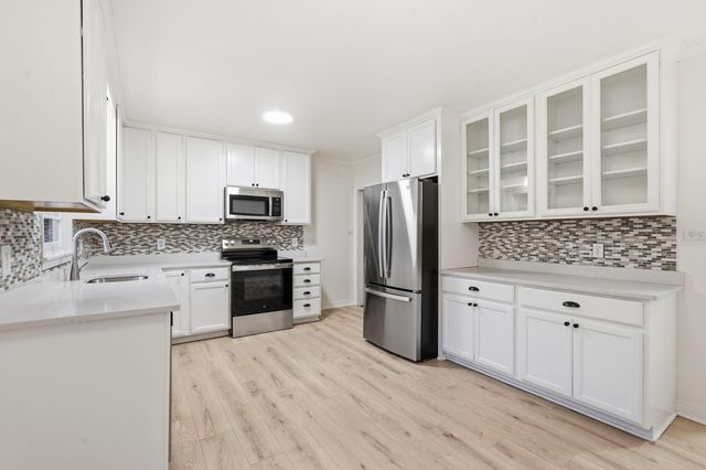 2748 NE Ulysses Street NE, Minneapolis, MN 55418