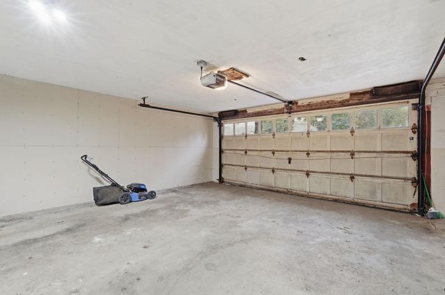 2748 NE Ulysses Street NE, Minneapolis, MN 55418