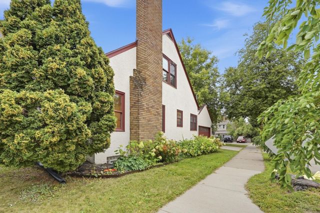 2748 NE Ulysses Street NE, Minneapolis, MN 55418