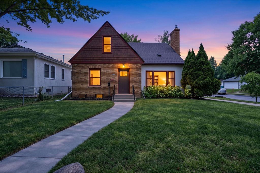 2748 NE Ulysses Street NE, Minneapolis, MN 55418 — exterior