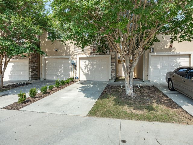1530 Aldra Drive, Fort Worth, TX 76120