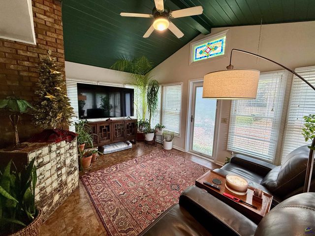 109 Carter Woods Drive, Warner Robins, GA 31088