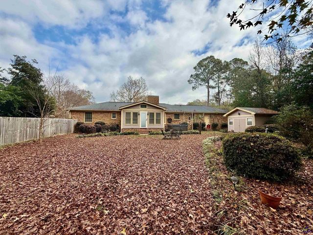 109 Carter Woods Drive, Warner Robins, GA 31088