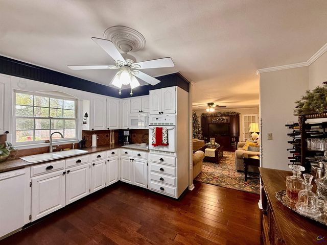 109 Carter Woods Drive, Warner Robins, GA 31088